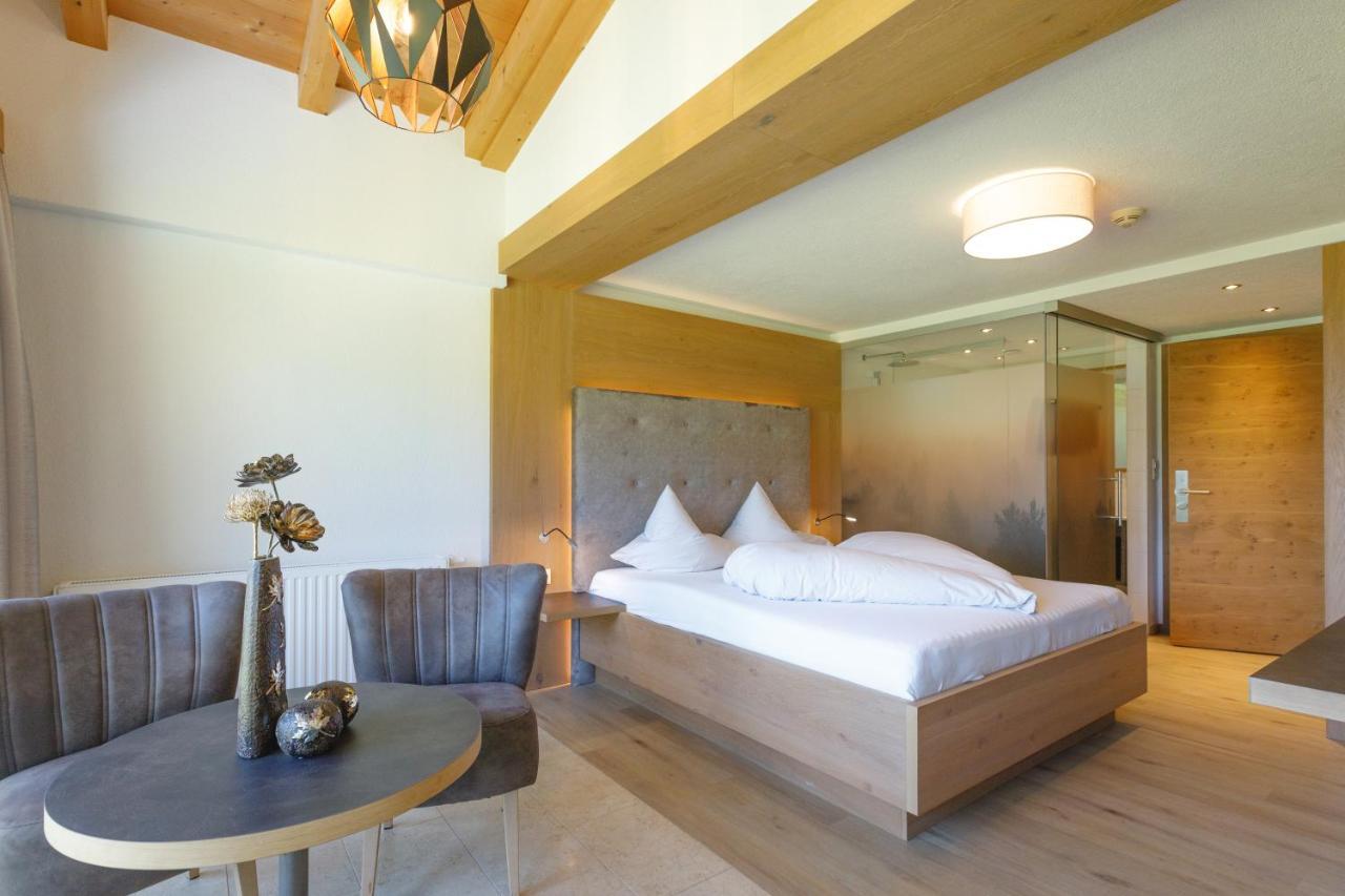 Hin&Weg Das Aparthotel Ried im Zillertal Buitenkant foto