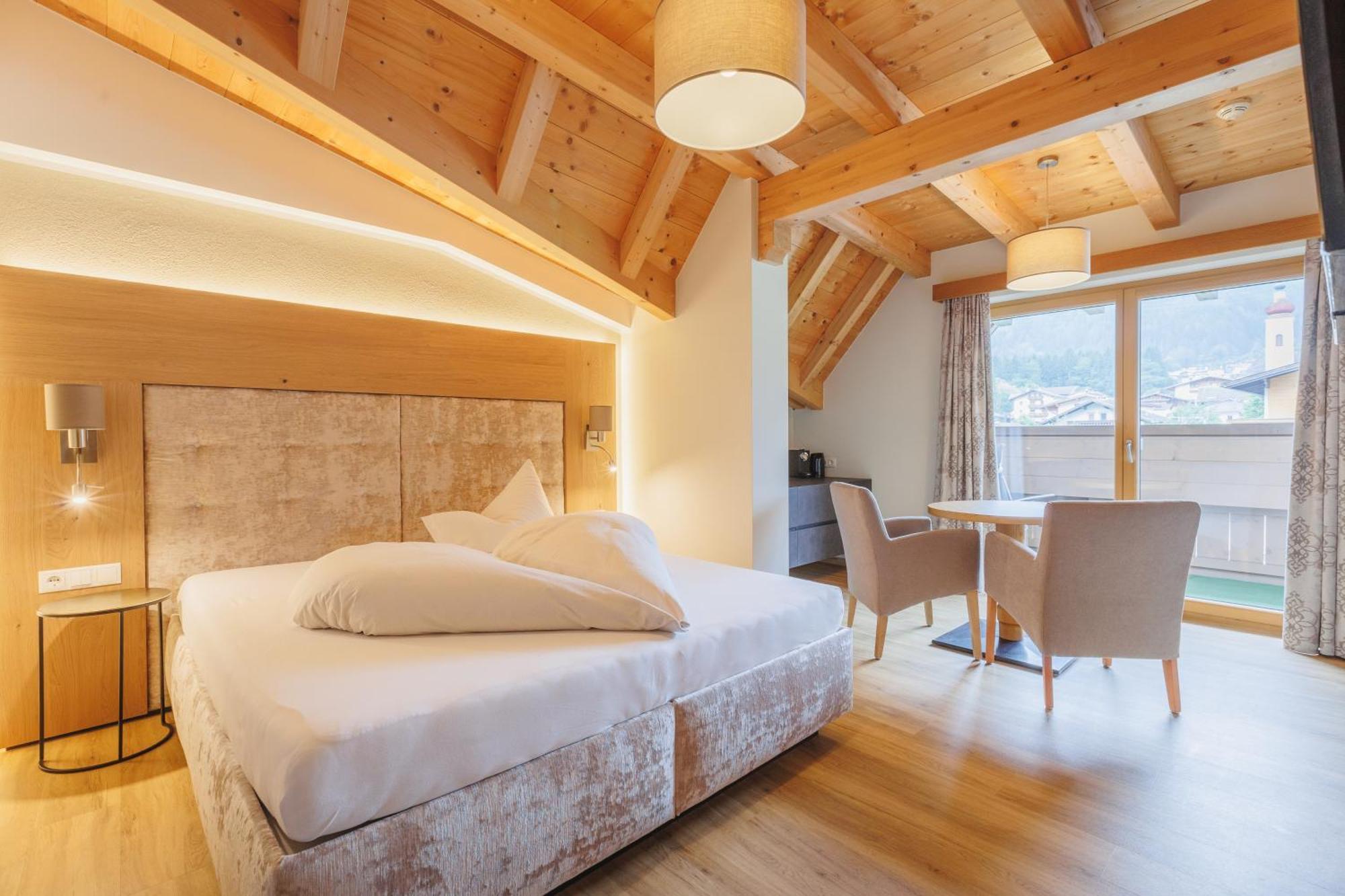Hin&Weg Das Aparthotel Ried im Zillertal Buitenkant foto
