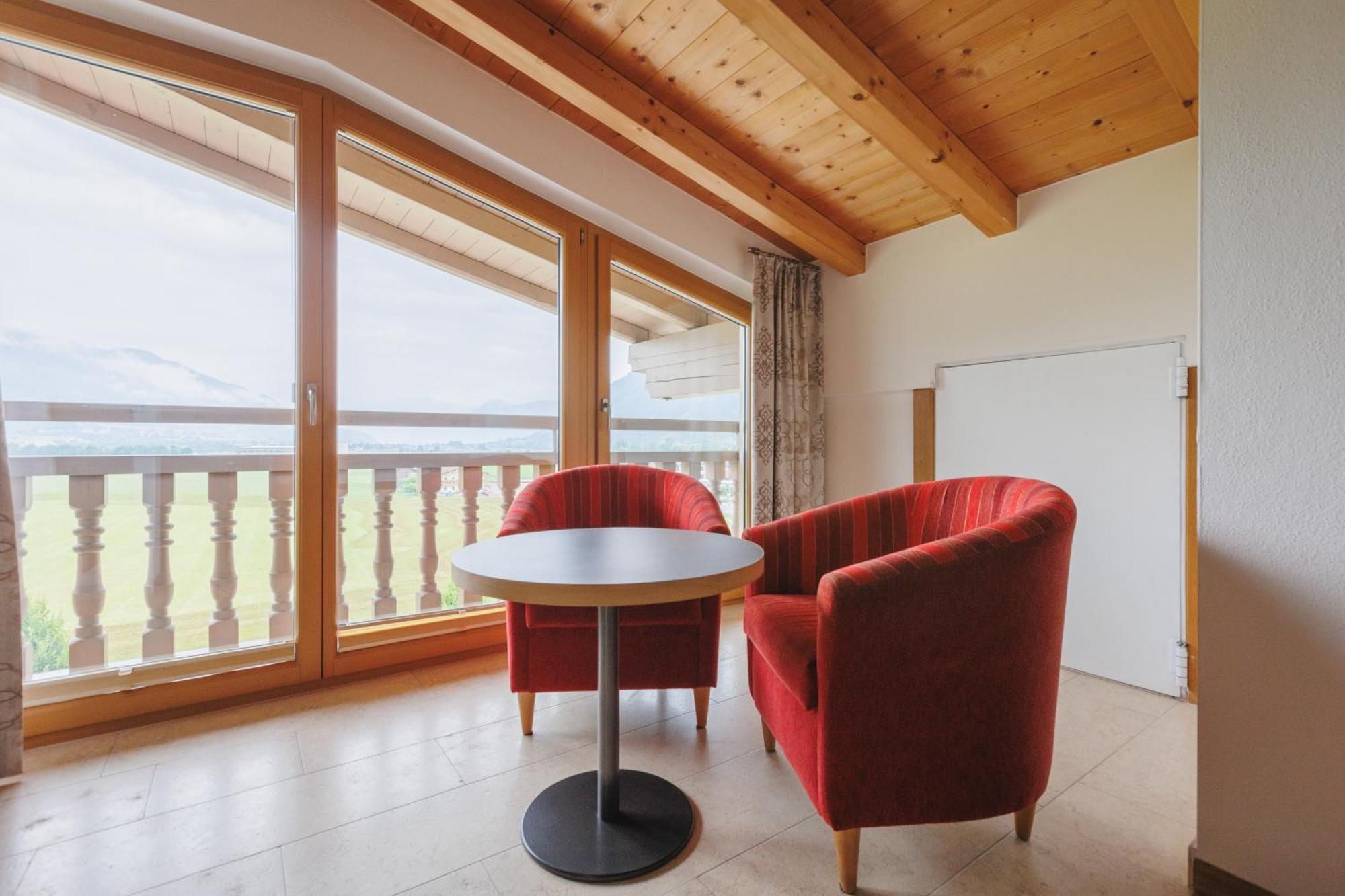 Hin&Weg Das Aparthotel Ried im Zillertal Buitenkant foto