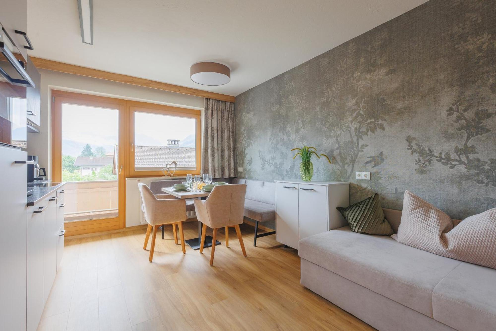 Hin&Weg Das Aparthotel Ried im Zillertal Buitenkant foto