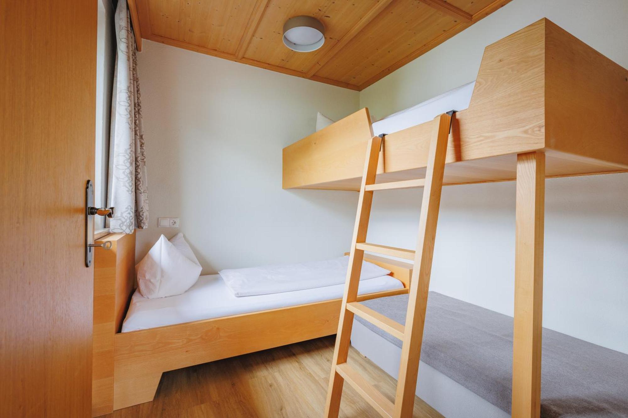Hin&Weg Das Aparthotel Ried im Zillertal Buitenkant foto