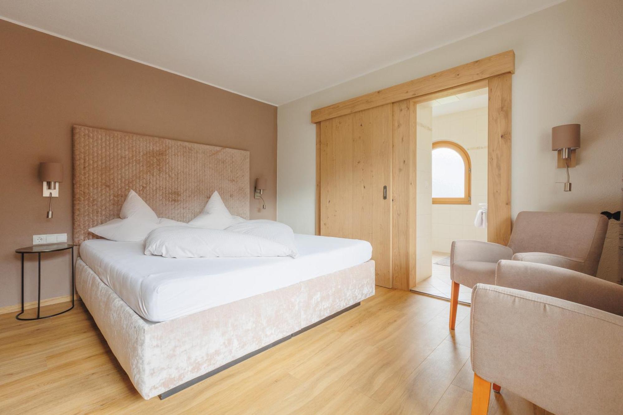 Hin&Weg Das Aparthotel Ried im Zillertal Buitenkant foto