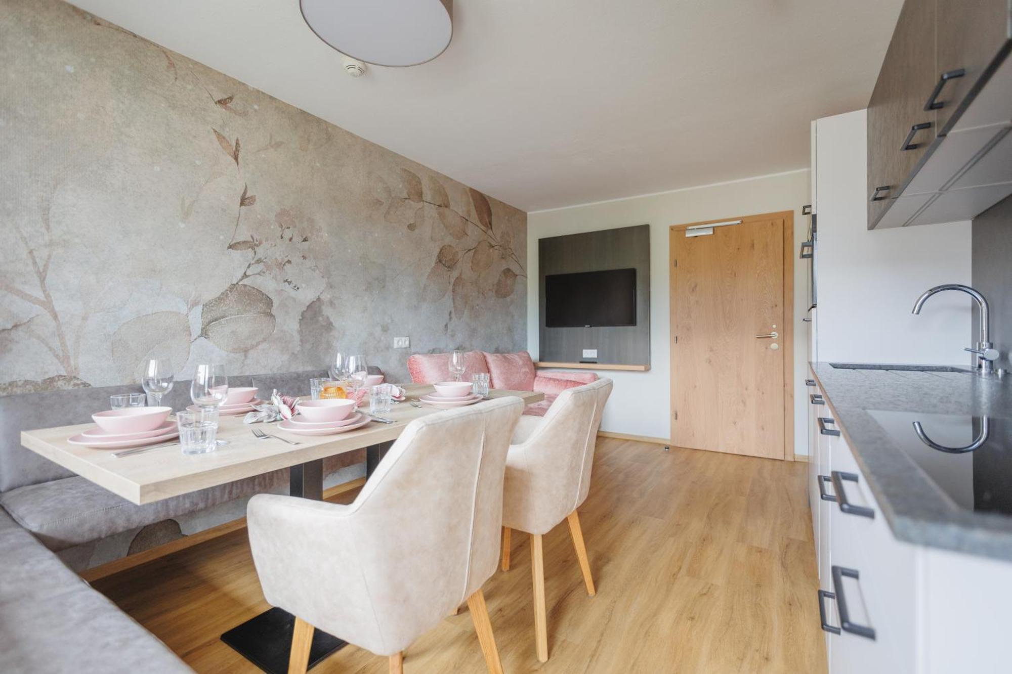 Hin&Weg Das Aparthotel Ried im Zillertal Buitenkant foto