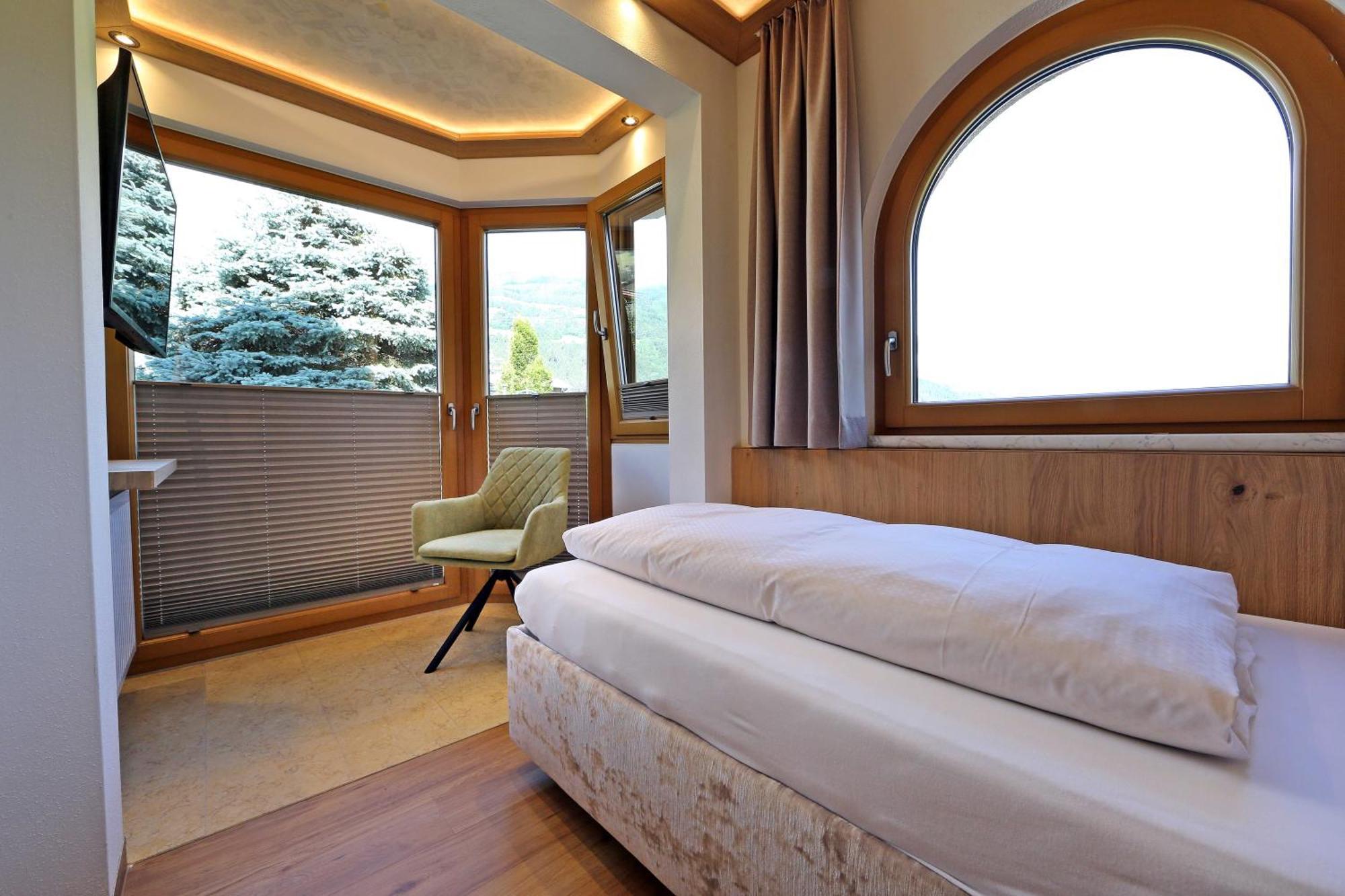 Hin&Weg Das Aparthotel Ried im Zillertal Buitenkant foto